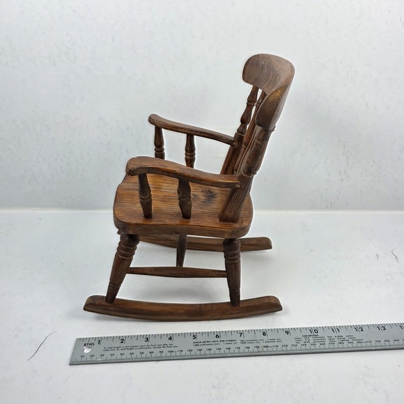 Vintage Wood Farmhouse Windsor Rocking Chair Doll or Teddy Bear 10.5" - Picture 7 of 8